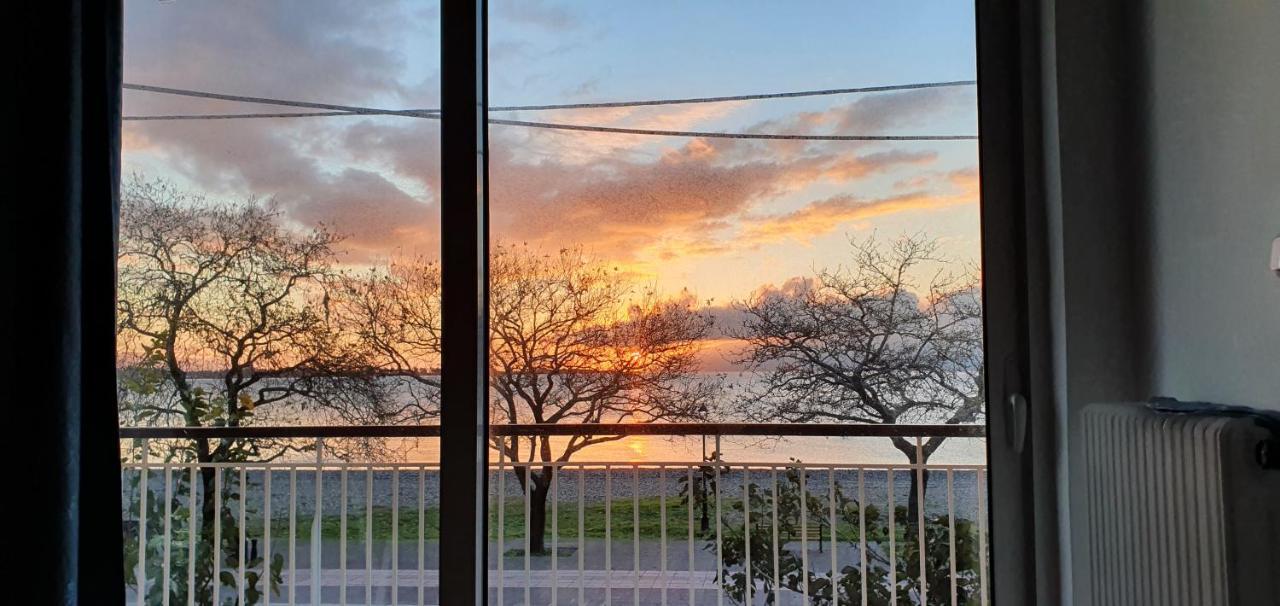 Nafpaktos Beach House Sea View Apartment First Floor Luaran gambar