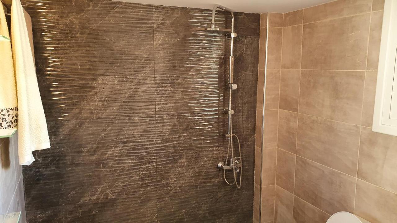 Nafpaktos Beach House Sea View Apartment First Floor Luaran gambar