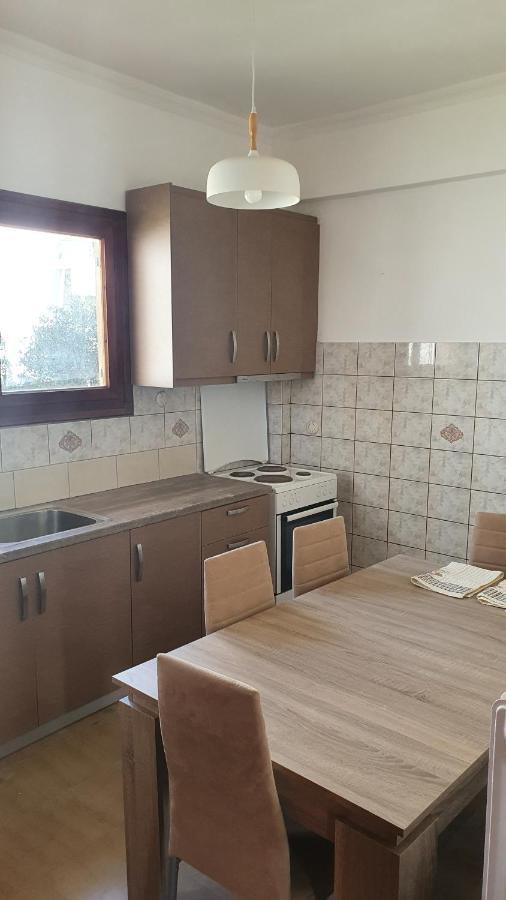 Nafpaktos Beach House Sea View Apartment First Floor Luaran gambar