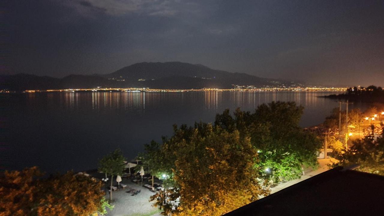 Nafpaktos Beach House Sea View Apartment First Floor Luaran gambar