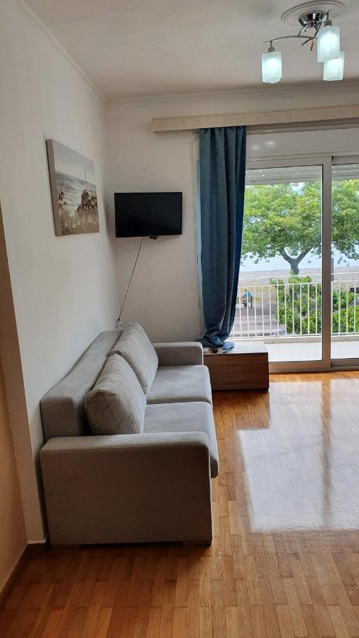 Nafpaktos Beach House Sea View Apartment First Floor Luaran gambar