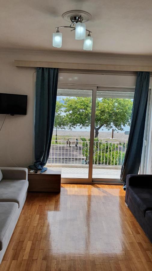 Nafpaktos Beach House Sea View Apartment First Floor Luaran gambar