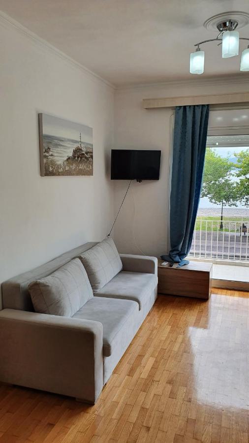 Nafpaktos Beach House Apartment Luaran gambar