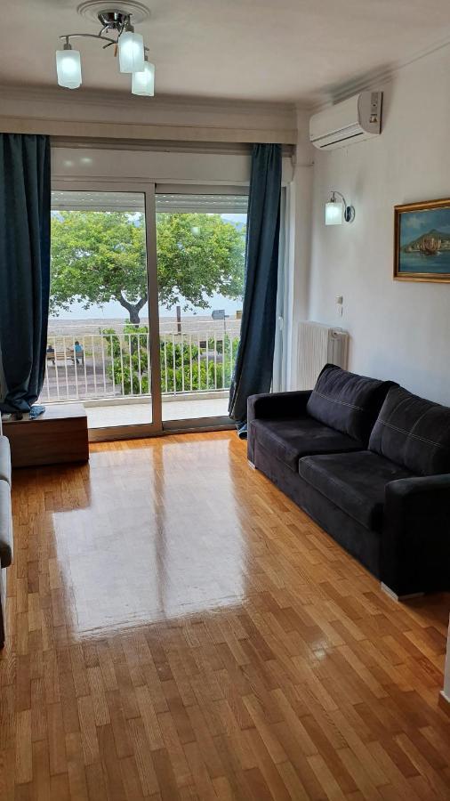 Nafpaktos Beach House Sea View Apartment First Floor Luaran gambar