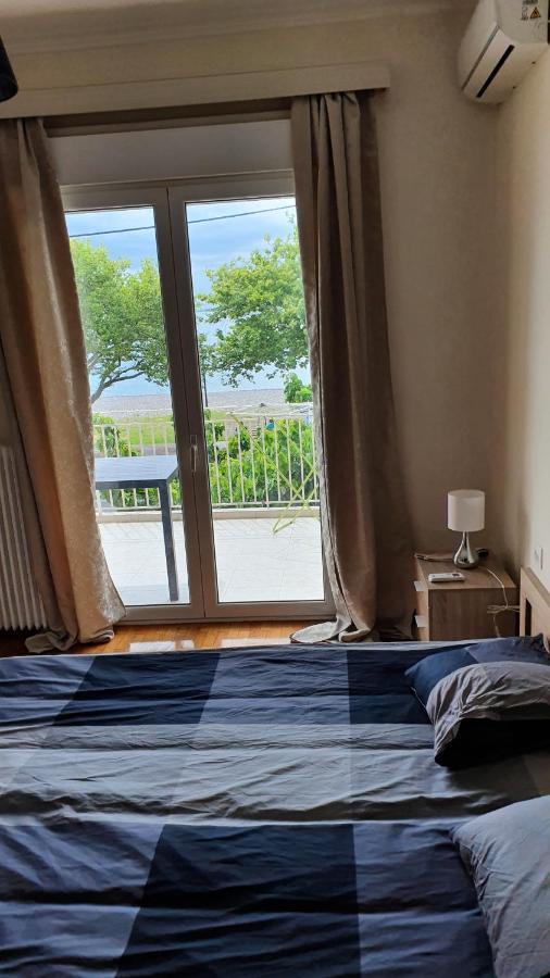 Nafpaktos Beach House Sea View Apartment First Floor Luaran gambar